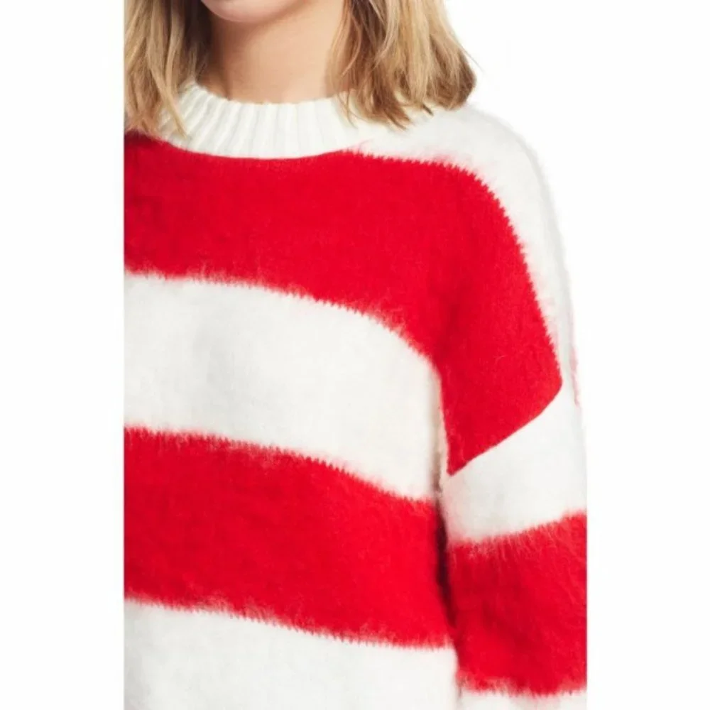 BP Oversize Brushed Pullover Red Ivory Striped XS